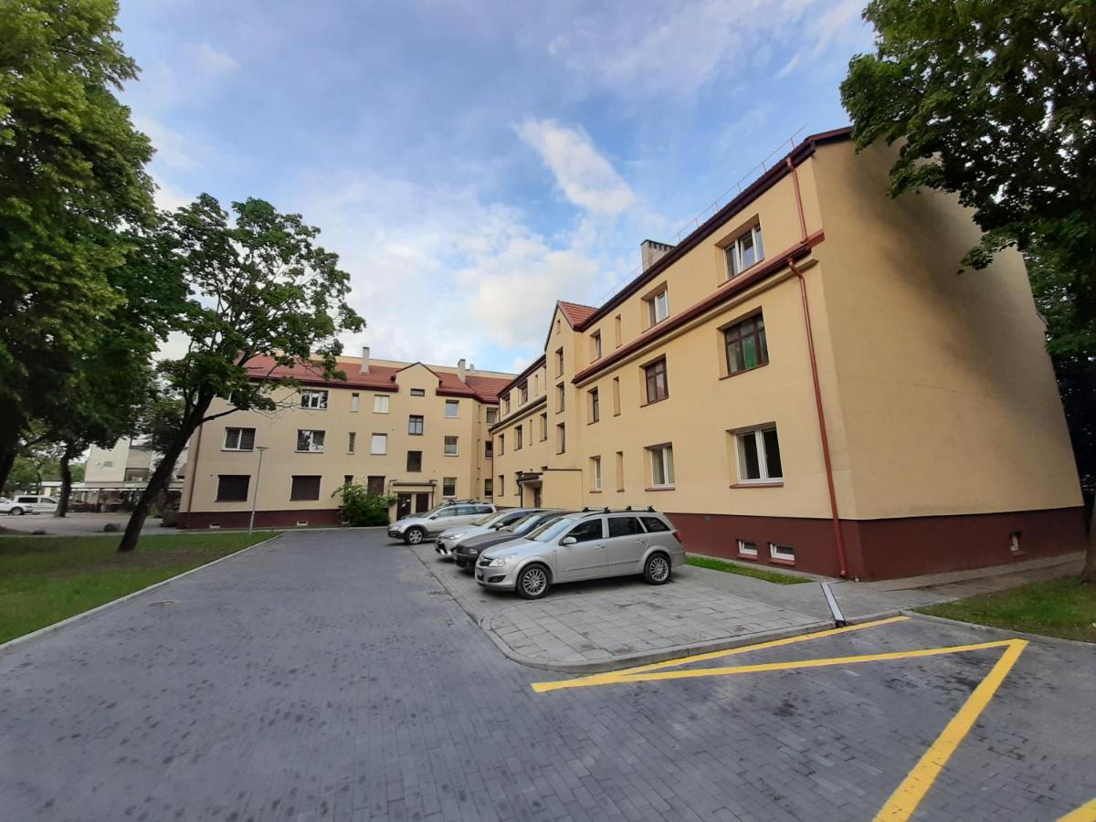 Cosy Park Apartment, Free Parking, Self-Check-In クライペダ エクステリア 写真